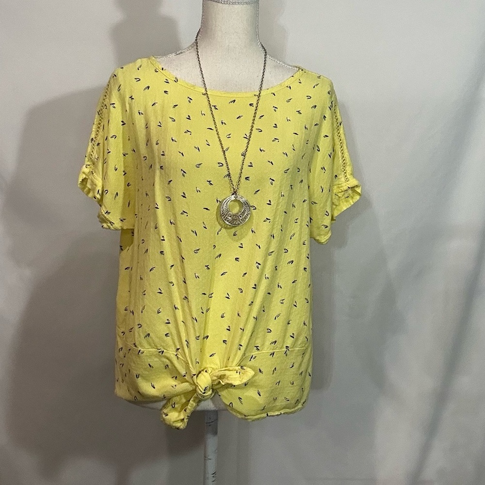 Blouses/flannels/button downs-2 for $20 or 3 for $30 (Mix & Match)